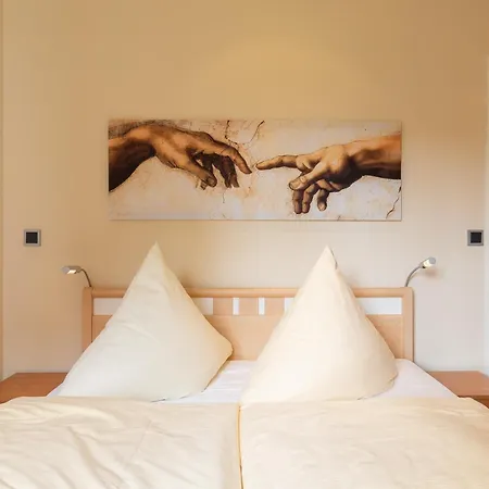 Apartment Wagenknecht, 01